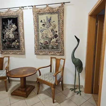 Grand By Rentez Apartman